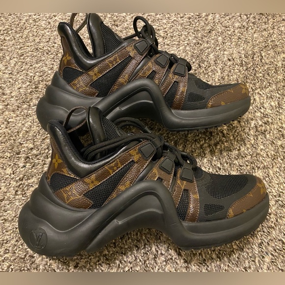 Authentic Louis Vuitton LV Archlight Sneaker Size US 8.5 EU 38.5 - Picture 2 of 16